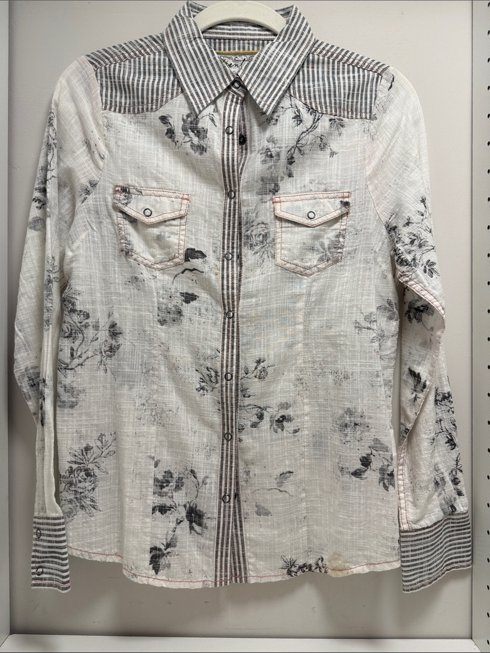 Aventura Women's Floral Button-Down Shirt - White & Gray NWT sz s